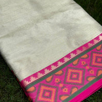 White Pochampally Ikkat Saree