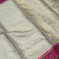 White Pochampally Ikkat Saree