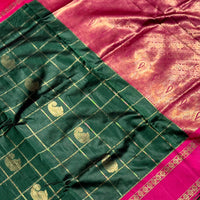 Intricate Paisley Silk Saree With Radiant Pink Pallu