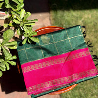 Intricate Paisley Silk Saree With Radiant Pink Pallu