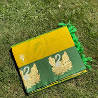 Green Swan Motif Soft Silk Saree